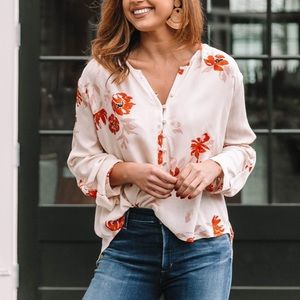 Gentle Fawn floral top - size small